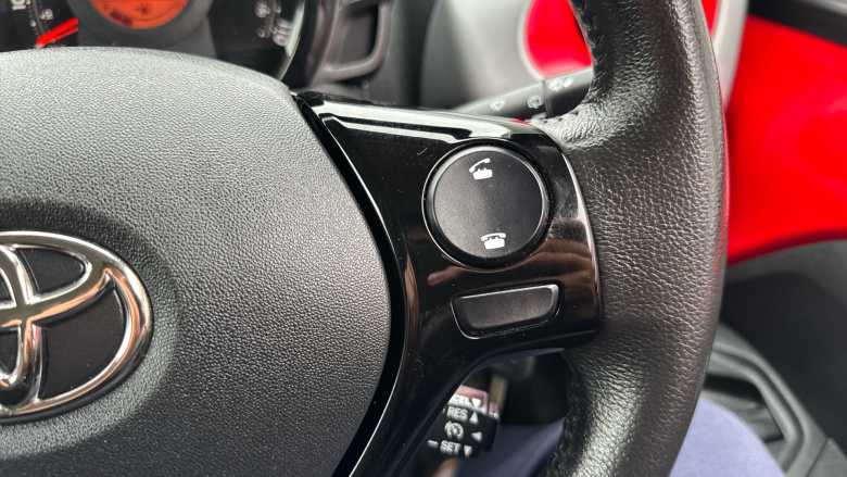 Toyota Aygo 1.0 VVT-i X-Play 5dr Petrol Hatchback